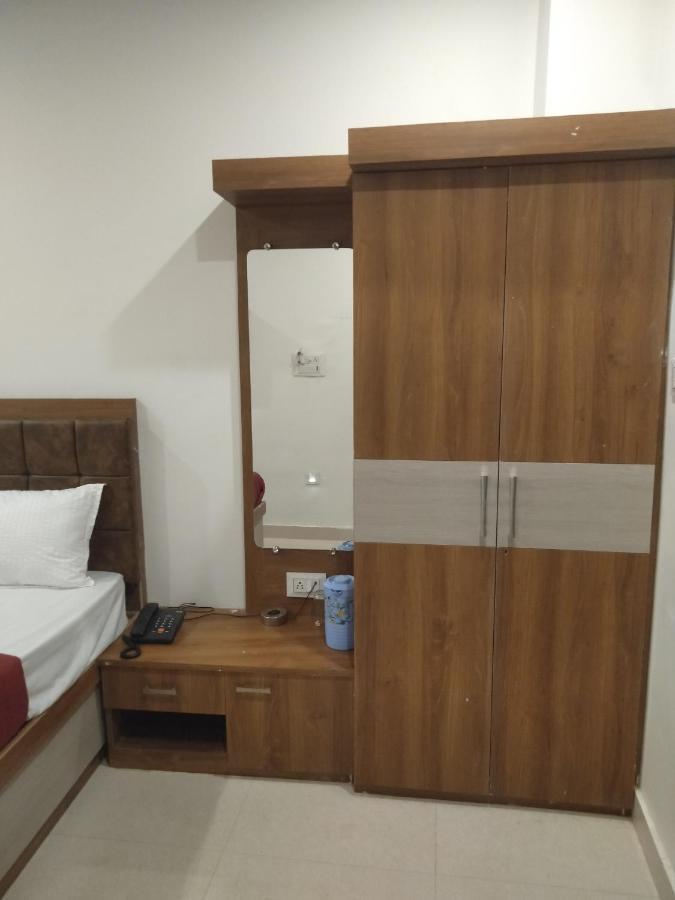 Rudraksha Guest House Varanasi Luaran gambar