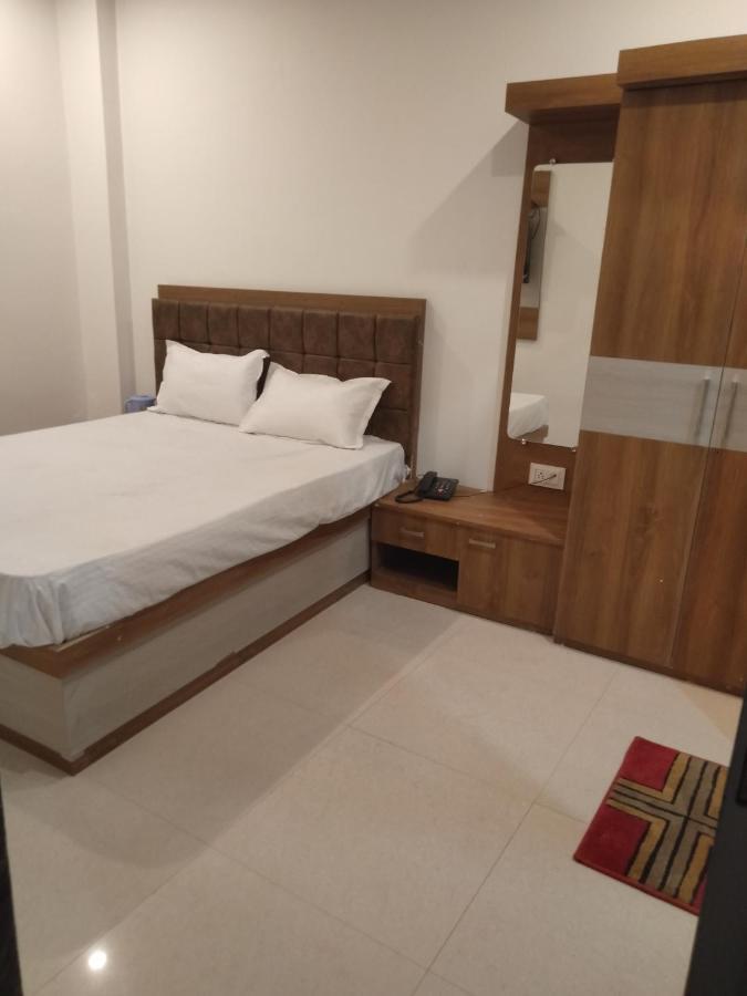 Rudraksha Guest House Varanasi Luaran gambar